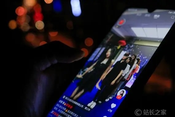 在快手上可以找到女朋友吗，比如看到自己喜欢的，给她发私信，或者留言？